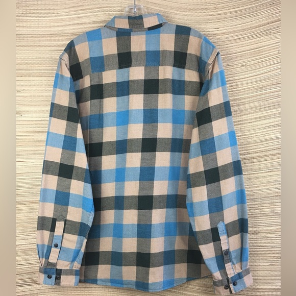 Patagonia Plaid Long Sleeve Button Down - Picture 3 of 13